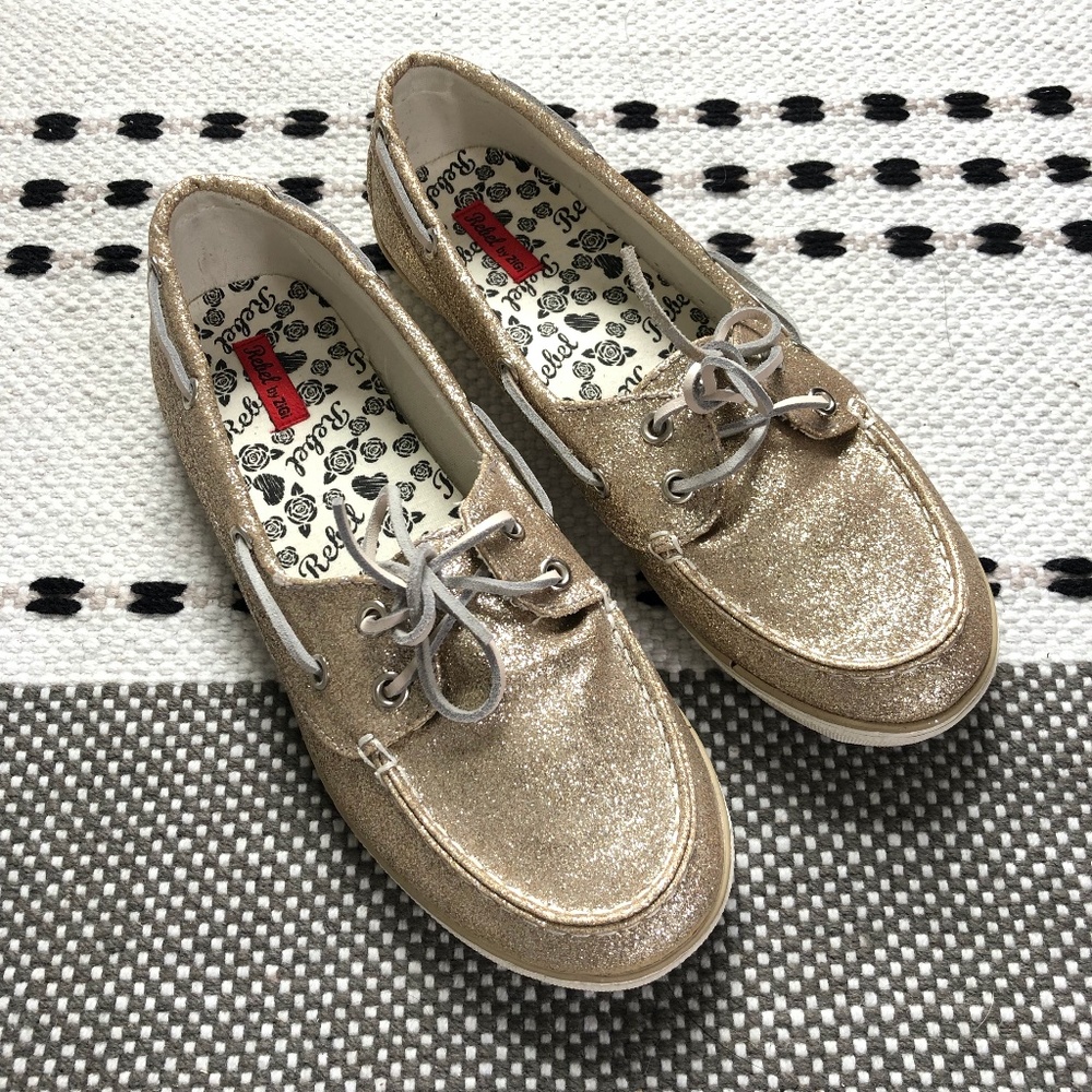 NWOB Rebel by ZiGi Gold Glitter Boat Shoes Loafers - W9.5
